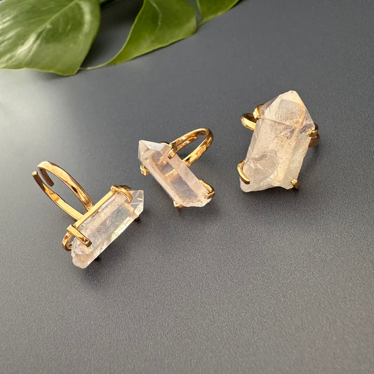 Small lemurian aura point ring