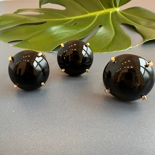 Black onyx round ring