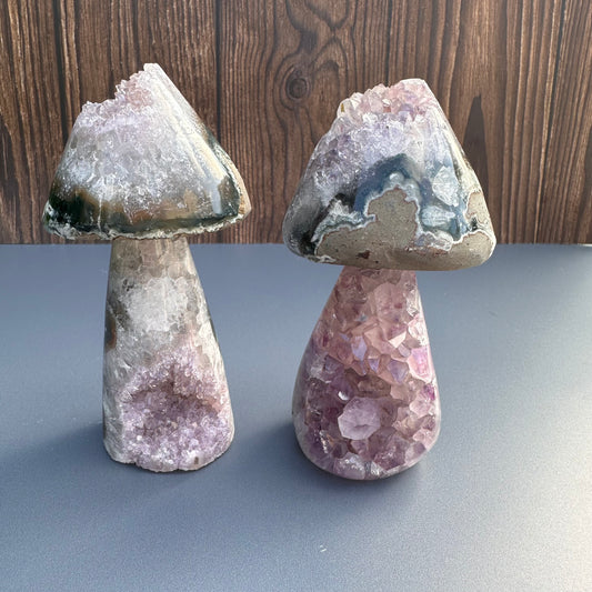Small druzy amethyst mushroom