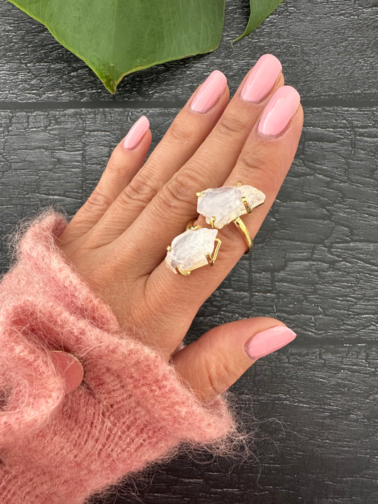 Duo milky quartz ring