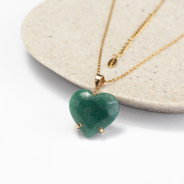 Green quartz heart pendant